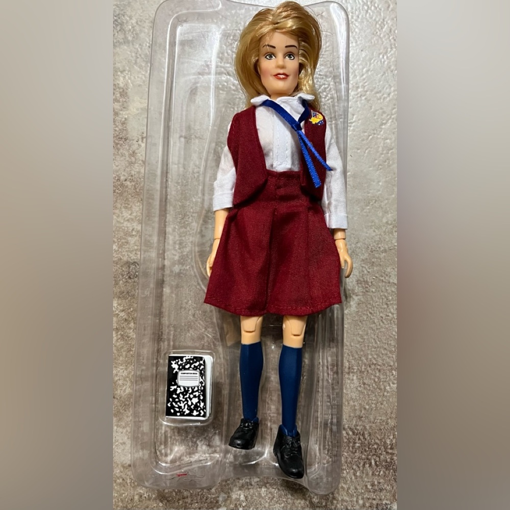 Doll in school uniform and tiny notebook!!!😍😍